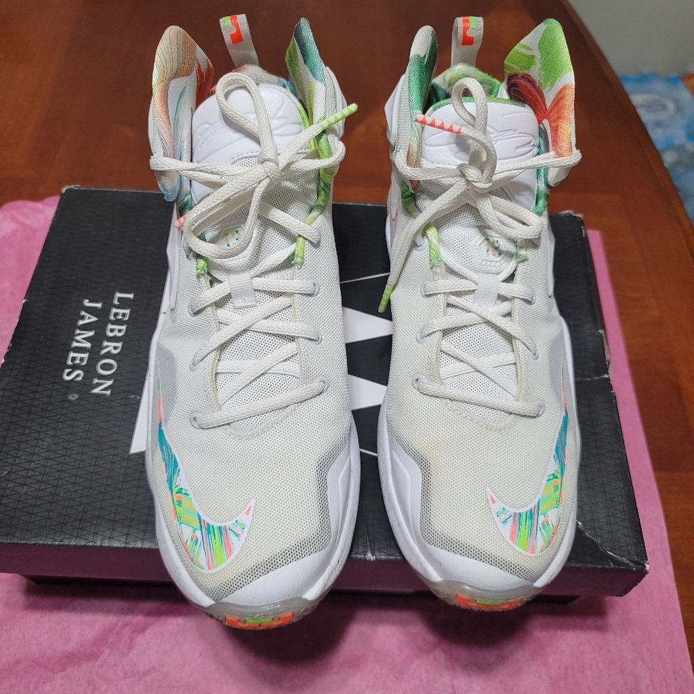 LeBrons Size 7y /8.5 womens